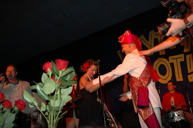 min 2006 11 25 riot 336